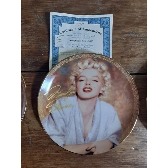 Love, Marilyn Knowles Collectors Plates Set of 4 with COA Gold Trim Decor - Picture 4 of 8